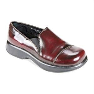 Dansko Burgandy Clogs Professional Nurse Shoes 9.5